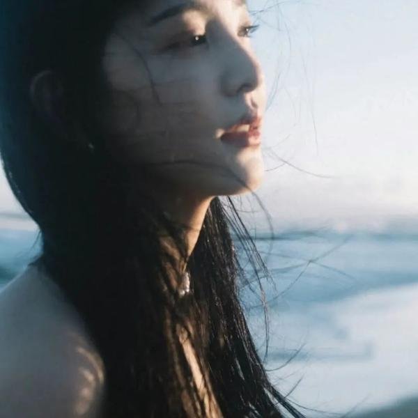 少年花草黄